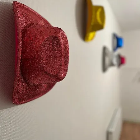 The Chroma Cock Hill